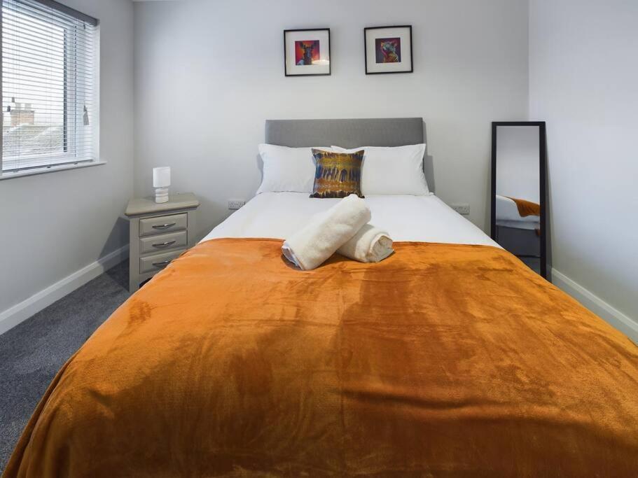 Cozy 2-bed Apartment